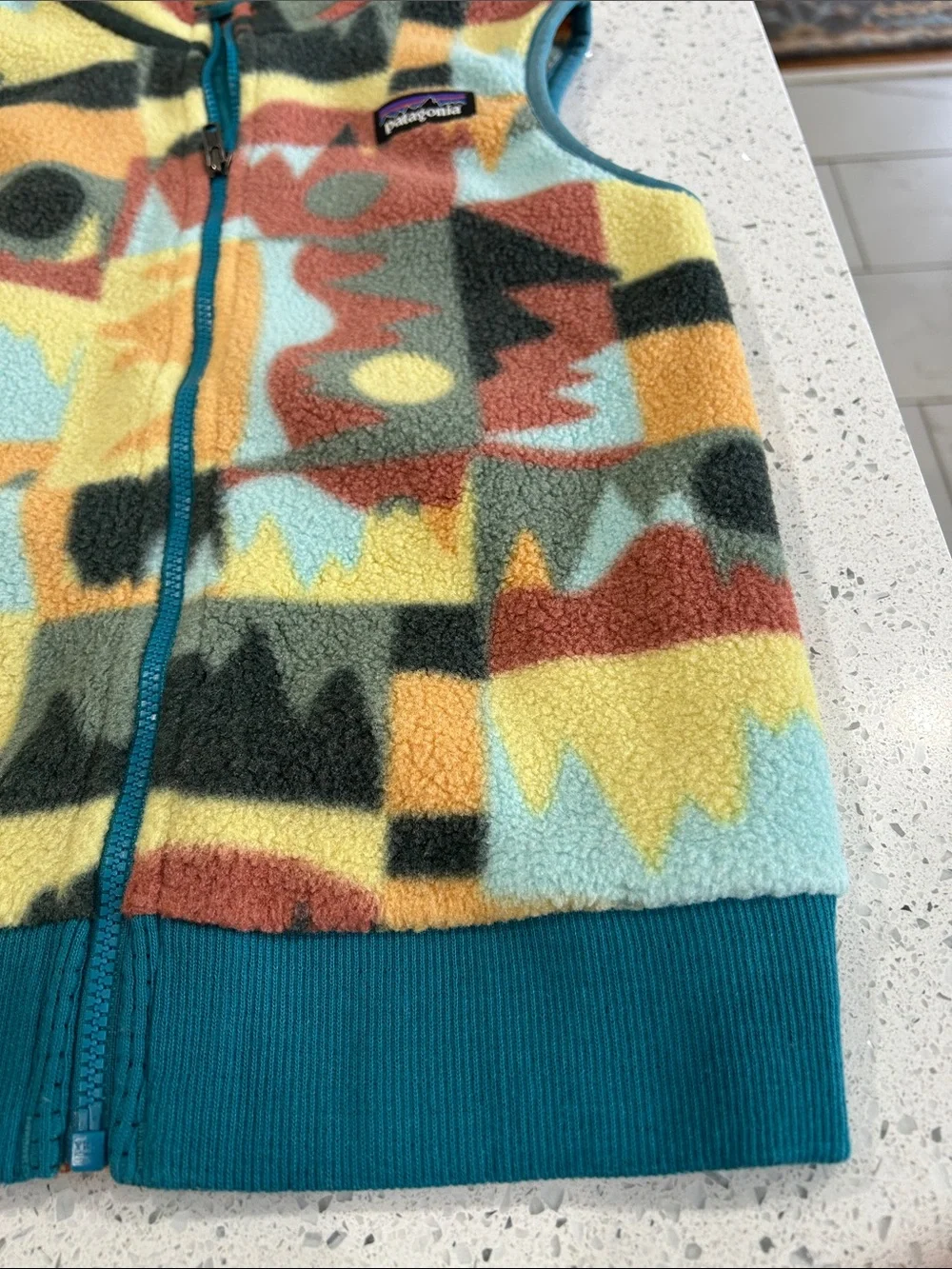 Patagonia Baby Synchilla Fleece Vest - Lofoten Geo Print - Size 5T